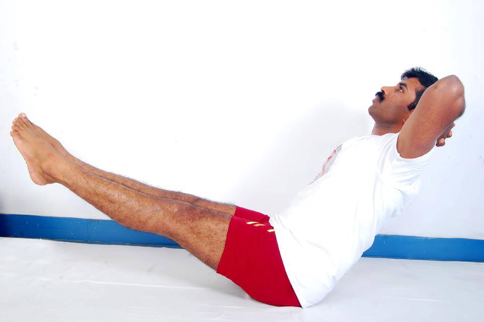 Ardha Navasana